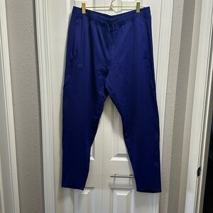 NWT Under Armour Meridian tapered joggers